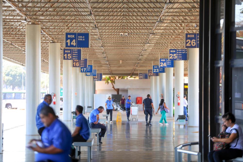 Capa da notícia: Conclusão das obras do Terminal da Asa Sul garante conforto e funcionalidade aos motoristas e passageiros do local